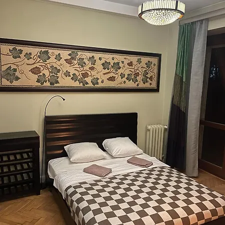 Luxury Close To The Royal Bath Park And The Center