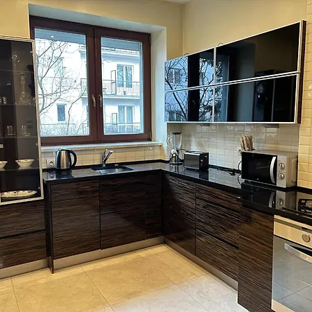 Luxury Close To The Royal Bath Park And The Center Apartament