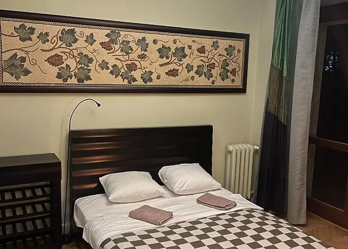 Luxury Close To The Royal Bath Park And The Center