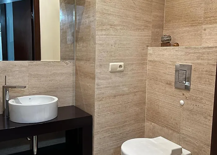 Luxury Close To The Royal Bath Park And The Center Apartment